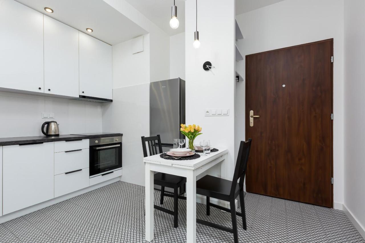 Metro Bielany Apartments By Noclegi Renters Warsawa Bagian luar foto
