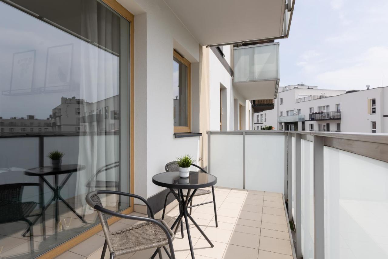 Metro Bielany Apartments By Noclegi Renters Warsawa Bagian luar foto