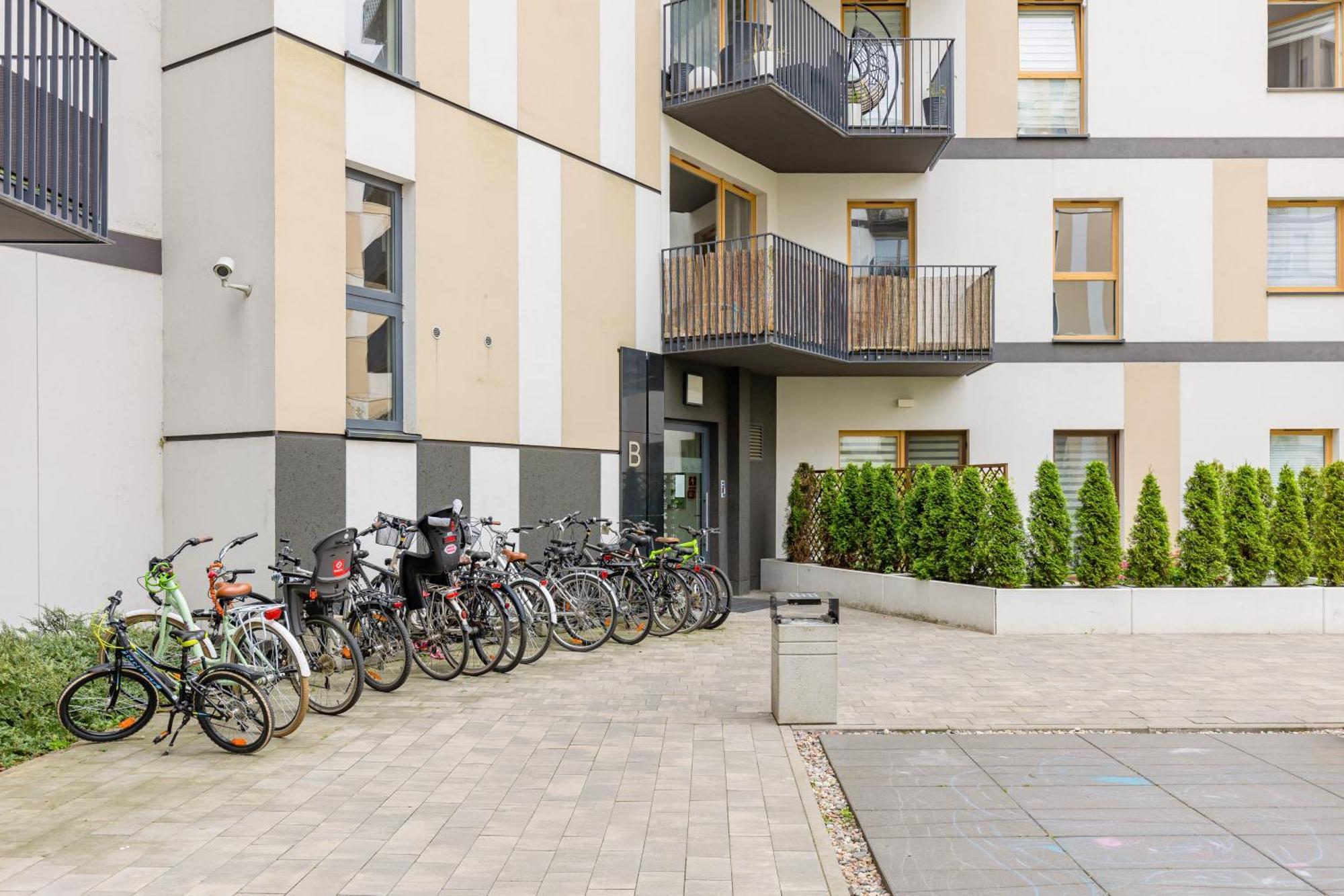 Metro Bielany Apartments By Noclegi Renters Warsawa Bagian luar foto