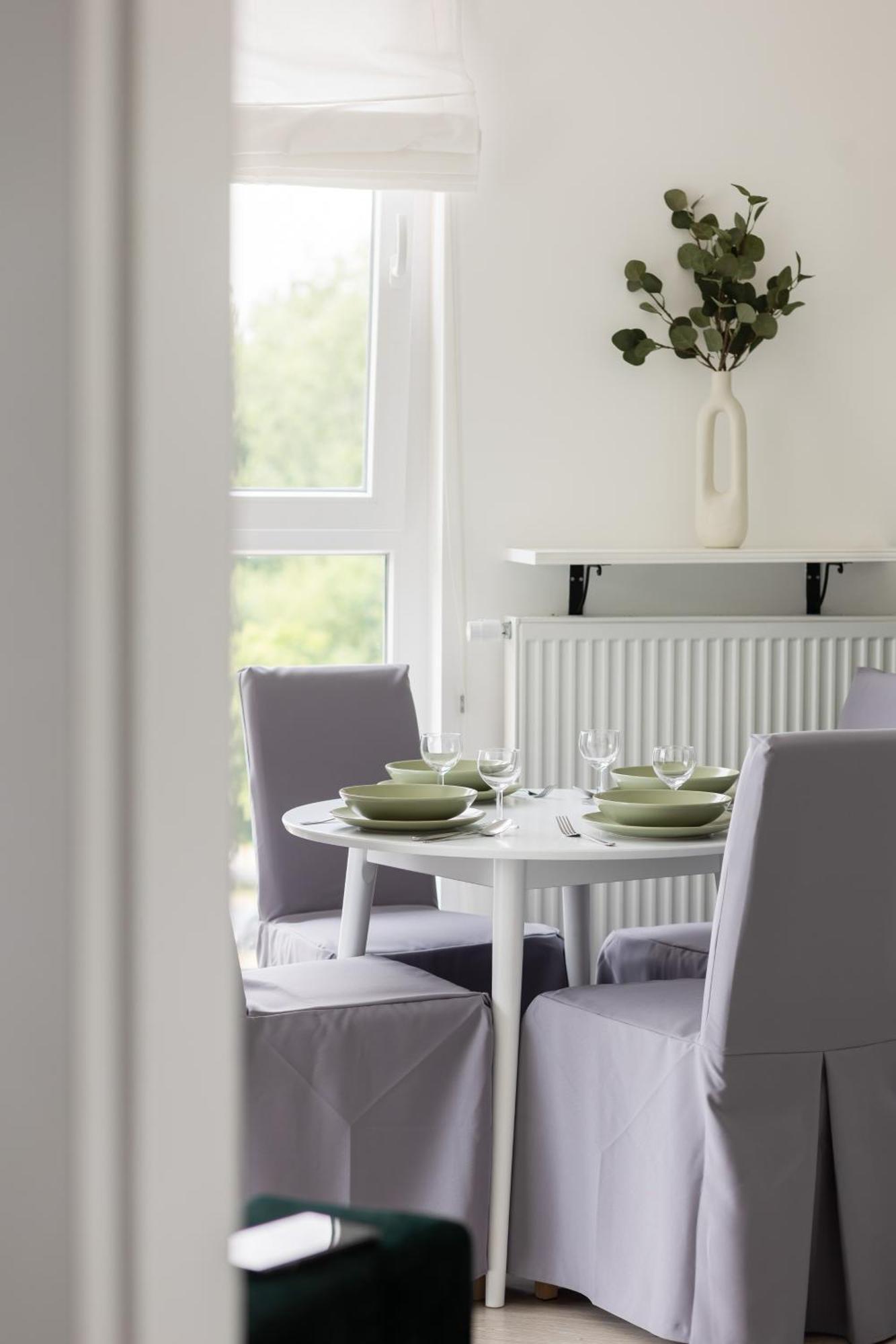Metro Bielany Apartments By Noclegi Renters Warsawa Bagian luar foto