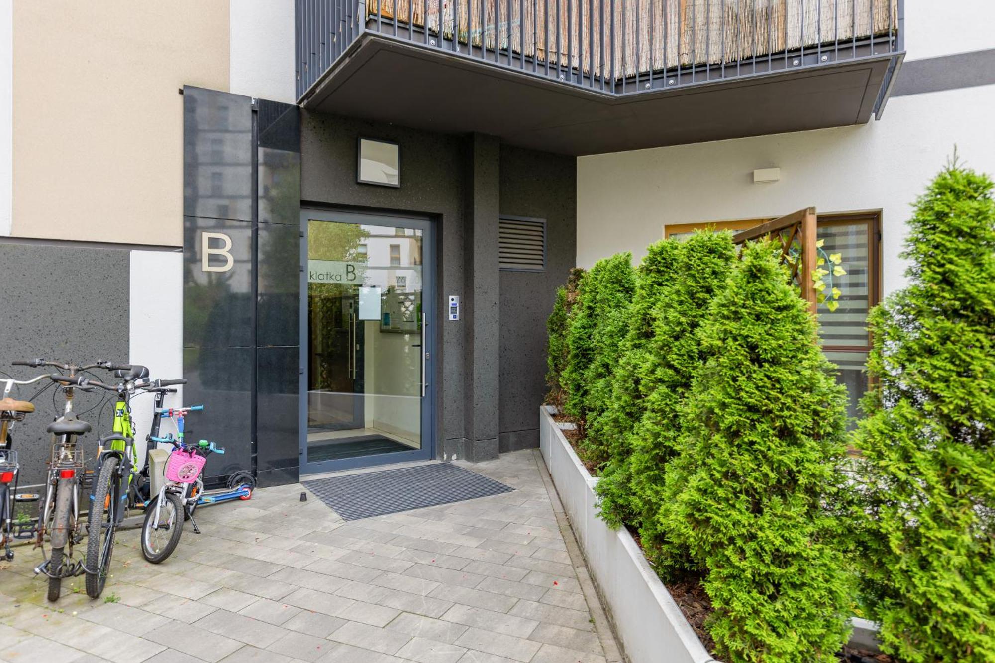 Metro Bielany Apartments By Noclegi Renters Warsawa Bagian luar foto